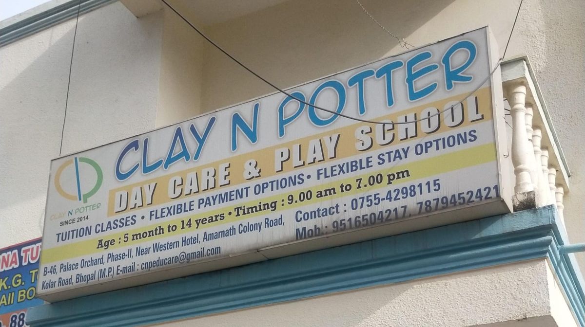 CLAY N POTTER Play School image 4